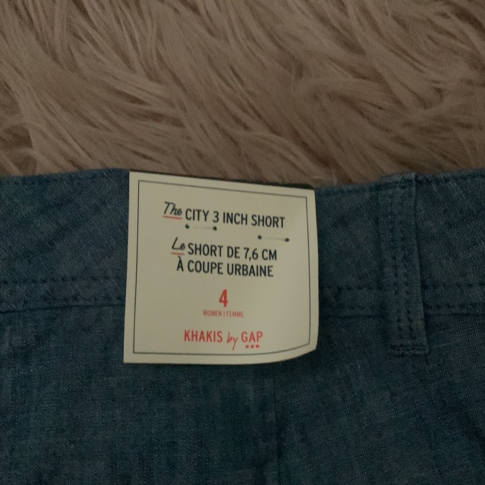 Gap - Picture 3 of 4